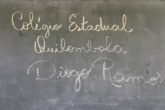 A comunidade quilombola de João Surá, em Adrianópolis, ganhará um novo prédio para substituir as antigas instalações do Colégio Estadual Diogo Ramos. <br />
<br />
Veja mais fotos em: <a href=" http://www.flickr.com/photos/flavioarns/sets/72157641975002843/" target="_blank"> http://www.flickr.com/photos/flavioarns </a>