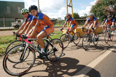 Equipe de ciclismo do Colégio Estadual Souza Naves. 10-03-14.