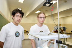 Alunos da rede estadual de ensino conquistaram oito medalhas na Olimpíada Brasileira de Física das Escolas Públicas. A solenidade de entrega das medalhas será em maio, na Universidade Tecnológica Federal do Paraná (UTFPR), em Curitiba.
