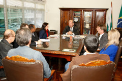 Reunião com o secretário Paulo Schmidt e diretoria da APP Sindicato. 16-04-14.