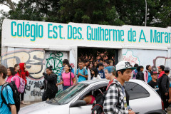 Colégio Estadual Desembargador Guilherme de Albuquerque Maranhão, Curitiba, alunos voltam as aulas depois da paralisação do Sindicato dos Professores. 05-05-14.