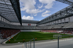 Em Curitiba, 1.600 estudantes, de 55 escolas da rede pública estadual, ganharam ingressos para assistir a um dos quatro jogos disputados na capital.