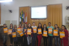 Programa de Aperfeiçoamento para Professores de Inglês das Escolas Públicas tem duração de 10 semanas com carga horária de 20 horas.