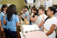 Colegio Estadual Dom Orione, semana cultural, alunos fazem apresentações dos trabalhos. 15-10-14.