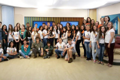 Colégio Estadual Luiz Augusto Morais Rego, de Toledo, visitou estúdios da RPCTV para aprender sobre funcionamento da televisão.