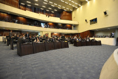 A proposta também é de neste período discutir com a sociedade mudanças no processo de escolha dos dirigentes para fortalecer a gestão democrática, a autonomia das escolas e ainda aproveitar para adequar a legislação ao Plano Nacional de Educação.