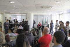 Caravana da Cidadania trouxe 34 alunos e professores da rede estadual para conhecer o Ministério Público e as sedes do Executivo, Legislativo e Judiciário.