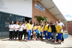 O Colégio Estadual Pio Lanteri, no bairro do Uberaba, recebeu os alunos das Escolas Municipais Dr. Guilherme Lacerda Braga Sobrinho e Dona Lula para apresentar a equipe pedagógica, o sistema de organização e alguns ambientes do colégio. 05-12-14. 