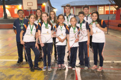 36 mil alunos participam de 18 modalidades esportivas que integram os Jogos Escolares do Paraná. Aulas de treinamento acontecem em mais de mil colégios.