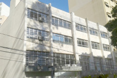 Foram investidos R$ 310 mil nas novas instalações. Agora são 19 salas de aula, além de laboratórios, refeitório, cozinha, biblioteca, e salas de apoio pedagógico.