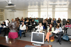 As propostas para o programa Minha Escola Tem Ação (Meta) foram discutidas nesta quinta-feira (30), em Curitiba, durante reunião técnica realizada pela Secretaria de Estado da Educação. O evento serve de preparação para um encontro de orientação com os coordenadores pedagógicos dos 32 Núcleos Regionais de Educação, marcado para a próxima semana.