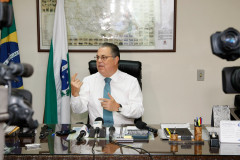 Conforme a duração da nova greve dos professores, o calendário escolar poderá sofrer perdas irreparáveis. Paralisação também afeta transporte e merenda.