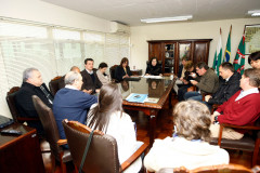 Pasta está aceitando os comunicados de diretores que colocaram os cargos à disposição. Em Curitiba já foram registrados vários. Esses diretores serão substituídos.