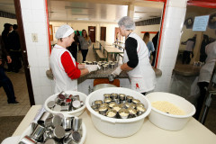 Foram enviados formulários a todas as escolas estaduais para mapear a incidência dos alunos com diabetes, intolerância à lactose e doença celíaca.