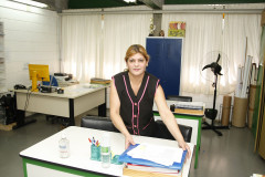 Secretaria de Estado da Educação do Paraná. Dia do Funcionário de Escola. Centro Estadual de Educação Básica para Jovens e Adultos Ceebja Zilda Arns, em Pinhais, Região Metropolitana de Curitiba. Na foto Lúcia Maria Soares de Oliveira, agente I, trabalha há 13 anos com educação.