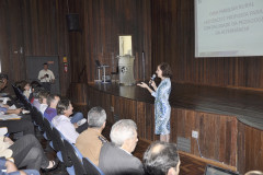 Em reunião realizada nesta terça-feira (29), no auditório do Colégio da Polícia Militar do Paraná, em Curitiba, a Secretaria de Estado da Educação (SEED) propôs a garantia de professores (20 horas para as áreas da Base Nacional Comum) e técnicos (com 40 horas onde é ofertado curso técnico) às Casas Familiares Rurais, a partir do próximo ano