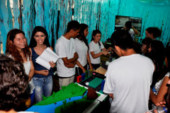 O tema foi escolhido para conscientizar os estudantes e comunidade sobre a escassez de água própria para o consumo humano.