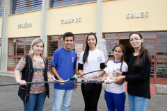 Orientados pelas professoras Flávia Elisa Zornoff, de Química, e Luciana Ceccon Mocelin, de Biologia, os estudantes desenvolveram um sistema hidráulico para bombeamento por pressão e um filtro para tratamento de água dos rios da região