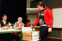 A Secretaria de Estado da Educação do Paraná já apurou o resultado da eleição para diretor em 1.833 escolas estaduais. Recursos estão em análise.