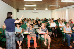 A nova turma do Programa de Desenvolvimento Educacional (PDE) inicia as atividades na próxima segunda-feira (22) com algumas novidades. O curso terá duração de dois anos, de acordo com o calendário escolar. Os professores da rede estadual de ensino participam das atividades da Semana Pedagógica, que acontece entre 22 e 24 deste mês e, em seguida, iniciam os cursos previstos no Programa.