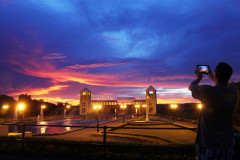 A partir da zero hora deste domingo (21) os relógios devem ser atrasados em uma hora, voltando a marcar 23h. Horário de verão durou quatro meses.