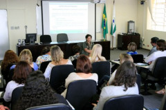 As diferentes opções de qualificação profissional ofertadas no Paraná foi tema de reunião interinstitucional na quarta-feira (16), em Curitiba. No encontro, coordenado pela Secretaria de Estado da Educação, os representantes do Comitê Gestor Institucional – CGI/Qualifica Paraná, também debateram as reformulações no Programa Nacional de Acesso ao Ensino Técnico e Emprego (Pronatec) feitas pelo Ministério da Educação (MEC) e a reestruturação da comissão.