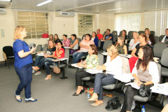 A Secretaria de Estado da Educação promoveu nessa quarta-feira (23), em Curitiba, reunião técnica e pedagógica com professores e técnicos dos Núcleos Regionais de educação da Área Metropolitana Norte, da Área Metropolitana Sul e de Curitiba que atuam com as salas de recursos multifuncionais para altas habilidades/superdotação. Evento integra calendário de formação continuada para os profissionais da educação.