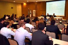A Procuradoria-Geral do Estado realizou evento para discutir a legislação eleitoral com a participação dos professores doutores Claudio Smirne Diniz, Luiz Fernando Pereira e Rodrigo Luís Kanayama.