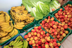 O Governo do Paraná tem investido cada vez mais na qualidade da alimentação escolar servida a um milhão de estudantes matriculados na rede estadual de ensino. Entre 2011 e 2015, por meio do Programa Estadual de Alimentação Escolar, foram destinados mais de R$ 450 milhões na compra de gêneros alimentícios. Desse total, cerca de R$ 150 milhões se referem à aquisição de alimentos e produtos da agricultura familiar.