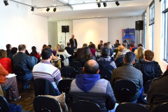 Os professores da disciplina de História da rede pública estadual de ensino ganharam uma nova ferramenta para trabalhar o patrimônio cultural e histórico do Paraná em sala de aula. A Secretaria de Estado da Educação, em parceria com a Secretaria de Estado da Cultura, iniciou nesta terça-feira (3) o curso “Diálogo sobre a História e a importância da educação patrimonial de Curitiba” aos docentes da Capital. O projeto pode ser expandido a outras regiões do Estado.