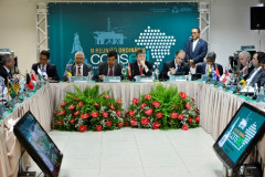 Foi encerrada nesta sexta-feira (1º), em Aracaju, a segunda reunião realizada este ano pelo Conselho Nacional de Secretários de Educação (Consed). A secretária do Paraná, professora Ana Seres, que é vice-presidente do Conselho para a região Sul, considerou o encontro proveitoso e adiantou que o seminário sobre a Base Nacional Comum Curricular (conjunto de conhecimentos que todo estudante deve ter em cada etapa de ensino) deve ser realizado no início de agosto.