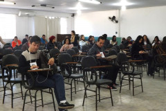 O 8º InterIlhas foi encerrado nessa sexta-feira (8), em Paranaguá, Litoral do Estado. Durante dois dias, mais de 180 profissionais da educação que atuam nas escolas das ilhas participaram de curso de formação que envolveu diversas discussões pedagógicas e de gestão. O evento contou com a participação de representantes do Ministério Público e, pela primeira vez, das escolas indígenas da região.