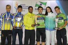 A fase final da 63ª edição dos Jogos Escolares do Paraná (JEPs), etapa para atletas de 15 a 17 anos, chegou ao fim neste sábado (20), em Arapongas, Norte do Estado. Foram 6.383 participantes de 705 instituições de ensino, competindo em 18 modalidades nos nove dias de disputas, confirmando o sucesso do evento que ganha o status de maior competição da América Latina.