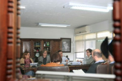 A Secretaria de Estado da Educação avalia que a reforma do ensino médio, anunciada na quinta-feira (22) pelo governo federal, é positiva para os estudantes. O Paraná vai aderir às diretrizes, mas a Secretaria destaca que a metodologia a ser aplicada no Estado para acomodar as mudanças será antes amplamente debatida com a comunidade escolar e passará também por avaliação do Conselho Estadual da Educação. 