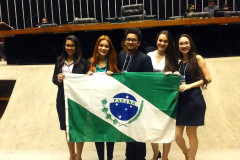 Além de Desireé Silva Leão e Ana Gabriele Hernandes de Arruda, a rede estadual também é representada pelos estudantes Vinicius Eduardo Gonçalves, também do Colégio Estadual Albino Feijó Sanches, Bruna Becher Borçatto (Colégio Estadual Dois Vizinhos), e Maria Eduarda Moraes Rissato, do Colégio Estadual Eron Domingues, de Toledo.