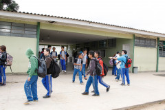 O Governo do Paraná, por meio da Secretaria da Educação, liberou mais de R$ 7,6 milhões para as escolas estaduais. O dinheiro já está disponível na conta das unidades. O dinheiro se refere a cotas de consumo e de serviço do programa Fundo Rotativo e vão atender as 2,1 mil escolas da rede estadual. São duas parcelas de R$ 3,8 milhões. Este ano, R$ 58 milhões já foram repassados às escolas.