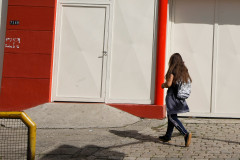 O Governo do Estado decidiu decretar recesso escolar de cinco dias nas escolas da rede estadual invadidas por estudantes. O recesso começa nesta segunda-feira (17). O Governo também decidiu enviar ofícios ao Ministério Público, Conselhos Tutelares e ao Poder Judiciário pedindo ações em relação a adolescentes menores de idade que participam do movimento.