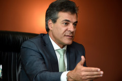  “O Paraná se antecipou ao aprofundamento da crise, fez a lição de casa, manteve as contas em dia e, mesmo diante de um cenário difícil na economia, terá condições de fazer investimentos expressivos em 2017”, disse o governador Beto Richa.