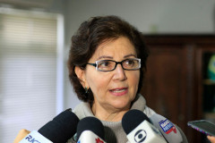 Não serão aceitas atividades estranhas aos temas curriculares nas escolas. Professores que não cumprirem carga horária terão falta lançada.