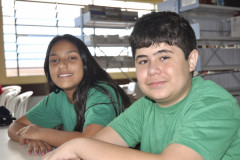 Estudantes paranaenses das redes de ensino estadual, municipal e particular estão entre os finalistas internacionais da competição tecnológica Space Apps Challenge, também conhecido como Hackathon, promovido pela agência espacial dos Estados Unidos, a Nasa. Duas equipes do Paraná concorrem, em diferentes categorias, com competidores de 69 países com projetos de softwares capazes de solucionar problemas propostos pelo órgão.