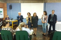 Os técnicos também assistiram a palestras com o Corpo de Bombeiros sobre o certificado de vistoria emitido pela corporação e brigada escolar. “Essa formação é importante para atualizar as novidades das legislações e treinamento do processo regulatório online”, disse a chefe do Departamento de Legislação Escolar (DLE), Maria Goreti Arantes Soares.
