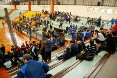 A primeira fase regional dos Jogos Escolares do Paraná (JEPs) acontece a partir desta segunda-feira (05) e vai envolver aproximadamente 40 mil estudantes das redes de ensino municipal, estadual, federal e particular. Os alunos competem nas modalidades individual (atletismo, xadrez e tênis de mesa) e coletiva (basquete, futsal, handebol, vôlei de quadra e de praia). A fase segue até dia 11.