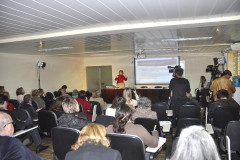 Cerca de 50 representantes da Secretaria de Estado da Educação, Secretaria de Estado da Ciência, Tecnologia e Ensino Superior, universidades públicas do Paraná, Conselho Estadual de Educação (CEE), associações, sindicatos e segmentos da sociedade civil participaram nesta quinta-feira (22), em Curitiba, da 1° reunião ordinária do Fórum Permanente de Apoio a Formação de Docente do Paraná.