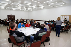 Cerca de 200 profissionais que atuam em instituições da rede estadual de ensino – que ofertam a formação técnica em Agropecuária e Floresta – iniciam nesta terça-feira (27), em Curitiba, uma série de cursos relacionados ao Eixo Tecnológico Recursos Naturais. A formação termina na sexta-feira (30).