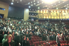 A abertura do Festival de Matemática aconteceu no Teatro Positivo, em Curitiba, em 09 de agosto, com a presença de 2,4 mil participantes, incluindo estudantes do ensino fundamental e ensino superior, professores e representantes de instituições de ensino. O evento contou com palestras do professor Yuan Jin Yun, da Universidade Federal do Paraná (UFPR) e de César Camacho, Pesquisador Emérito do Instituto de Matemática Pura e Aplicada (Impa).