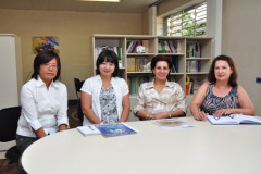Coordenadora do Setor de Políticas Educacionais do município de Toyohashi, Japão, conhece políticas e programas educacionais do Paraná.