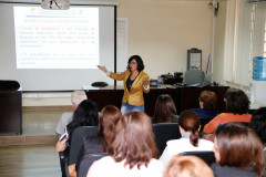 Coordenadores da educação básica dos 32 Núcleos Regionais de Educação (NREs) participam nesta sexta-feira (10), em Curitiba, do segundo encontro para discutir as diretrizes do Pacto Nacional pela Alfabetização na Idade Certa (PNAIC). O objetivo é proporcionar aos profissionais novos subsídios para atuação nas regionais e repassar as informações às coordenações municipais.