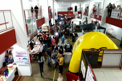 O Centro Estadual de Educação Profissional (CEEP) Professor Miguel Carlos Parolo, no município de Pitanga, região central do Estado, reuniu mais de cinco mil pessoas na primeira edição da Feira do Comércio realizada pela instituição de ensino nesta quinta-feira (9)