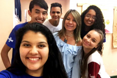 Os paranaenses pré-selecionados são os professores Sarita Maria Pieroli, de História, do Colégio Estadual Marcelino Champagnat, em Londrina (foto), e Edson Pedro Schiehl, de Matemática, do Colégio Estadual Frederico Guilherme Giese, do município de Piên.