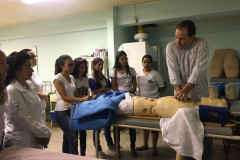 São ofertadas vagas para os cursos informática e saúde bucal, com cargas horárias de 1.200 e 1.280 horas.